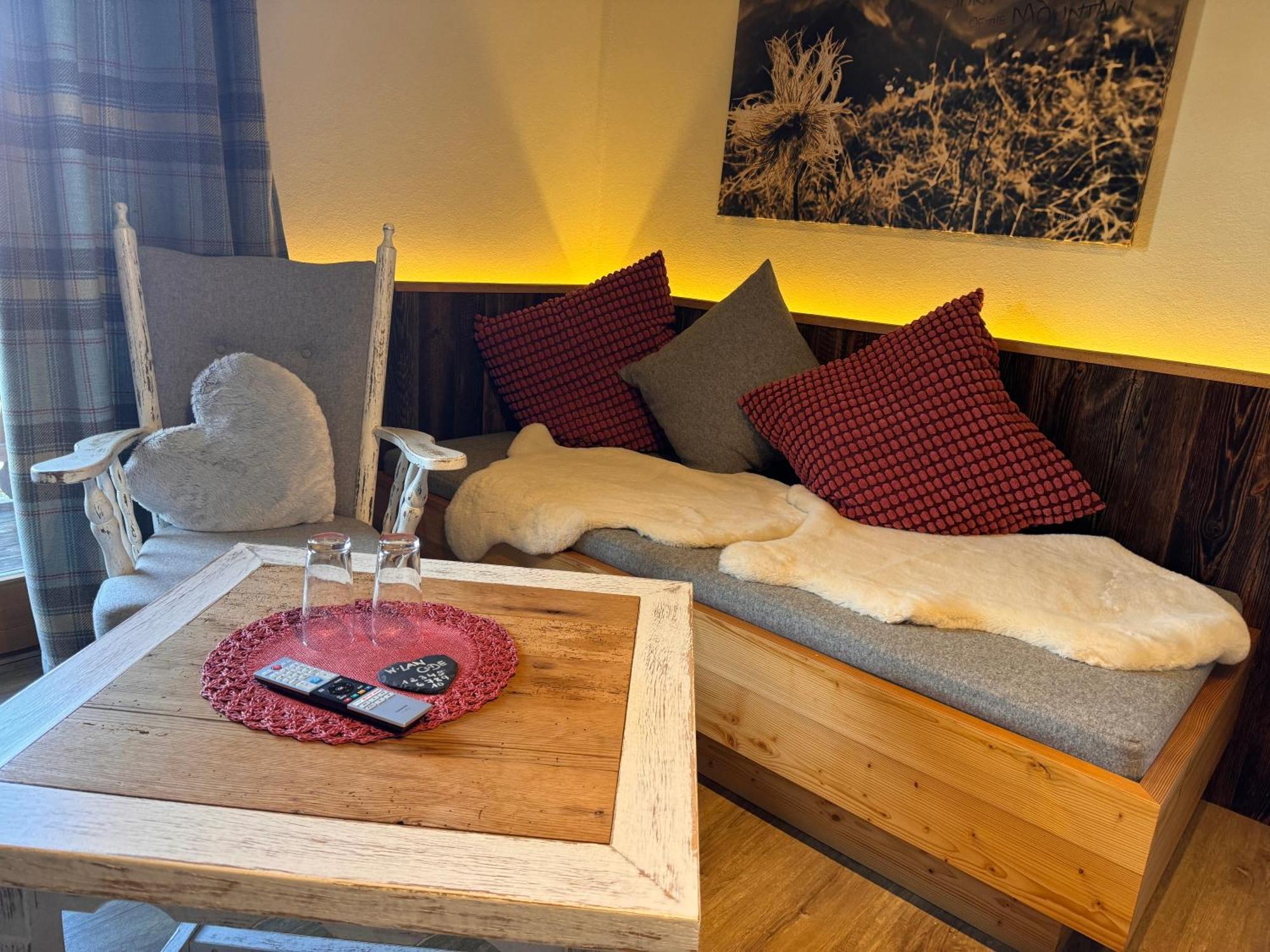 Gaestehaus Edlhuber Mittenwald Quarto foto